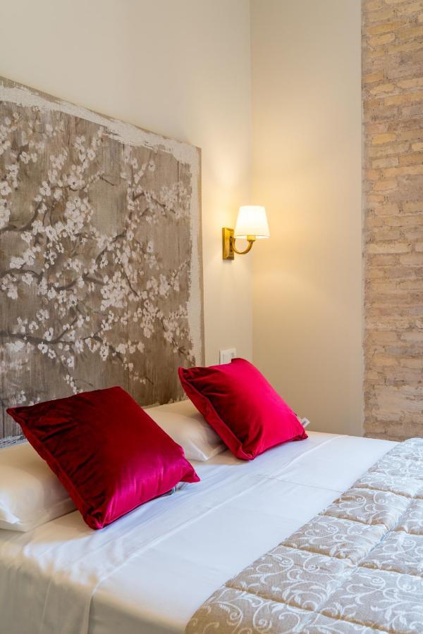Dona Elvira Suites Cathedral Sevilha Exterior foto